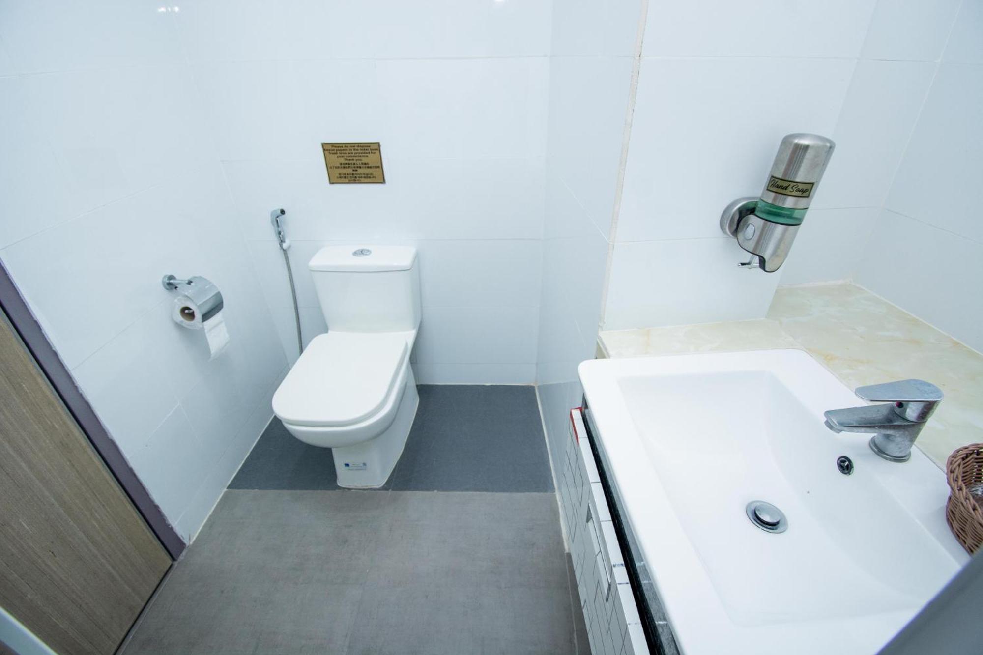 Emerald Island Hotel Balabag  Zewnętrze zdjęcie