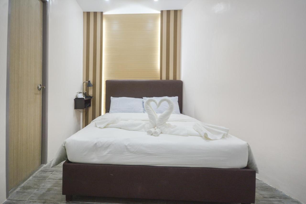 Emerald Island Hotel Balabag  Zewnętrze zdjęcie